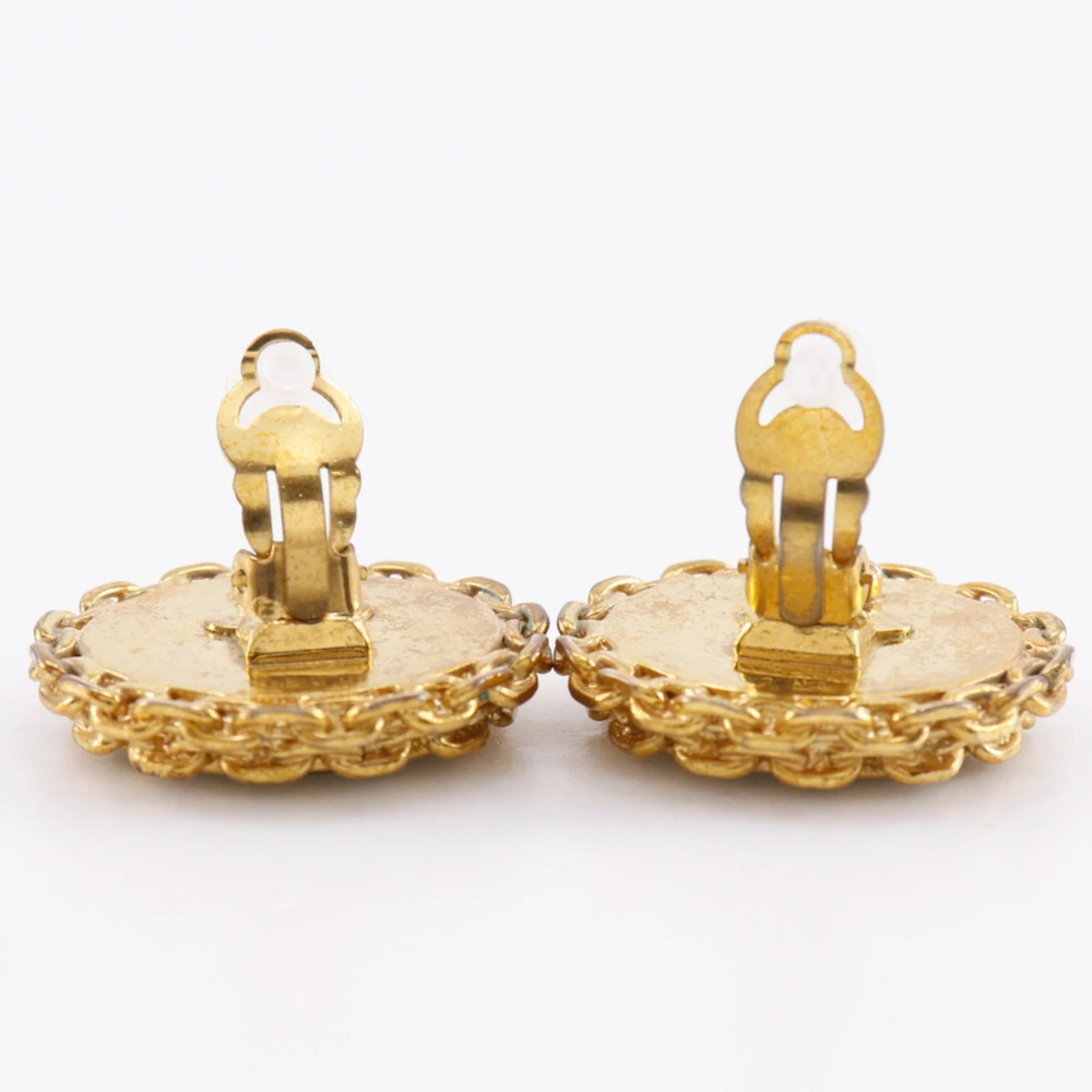 CHANEL Vintage Black Logo Earrings - Picture 5 of 15
